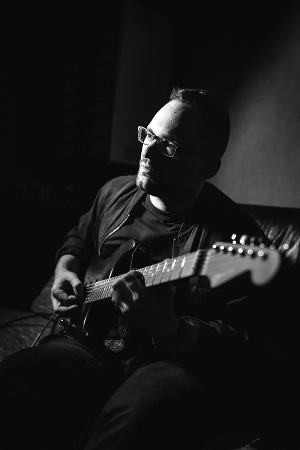Michael Pietzsch, guitar